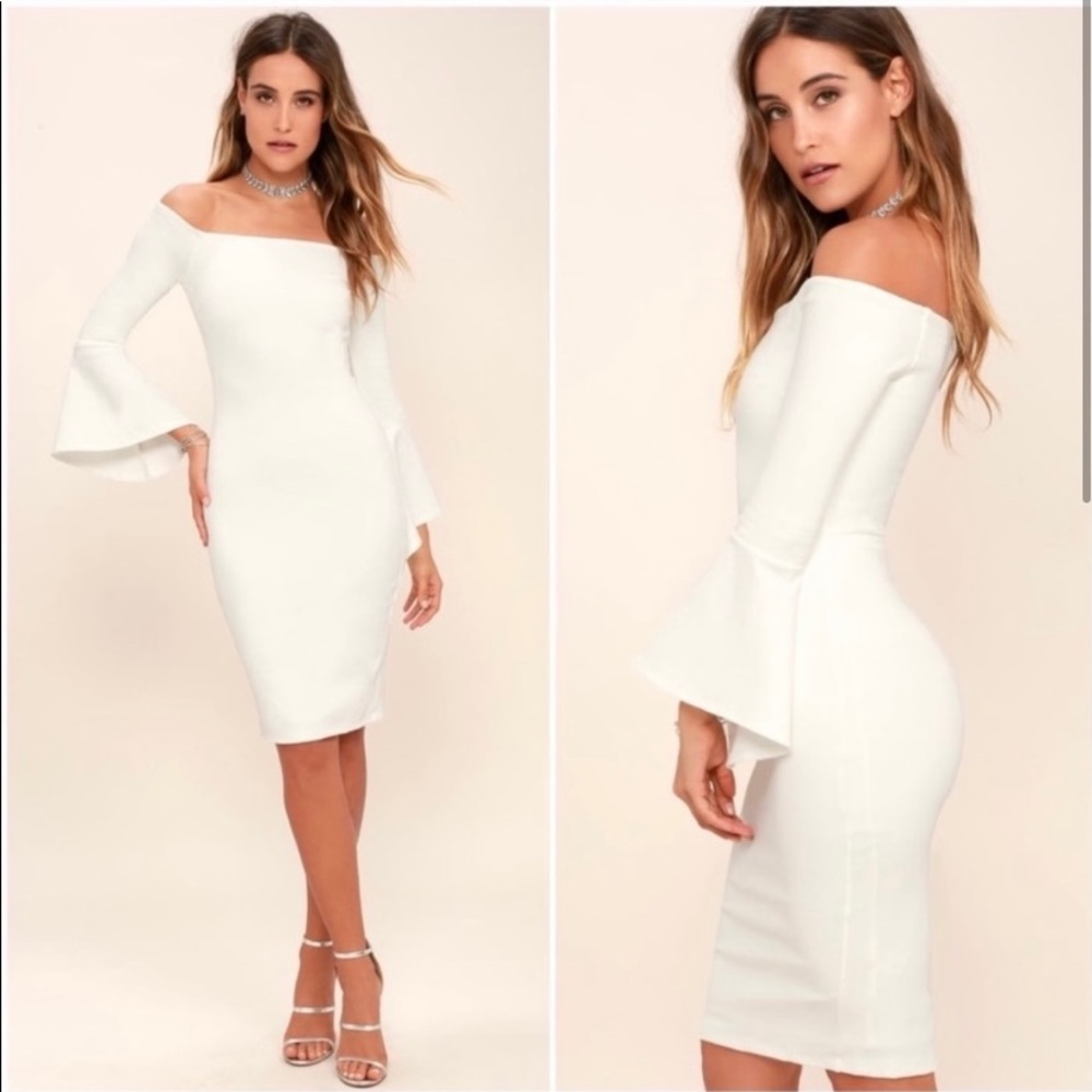Worn once! Very flattering dress!